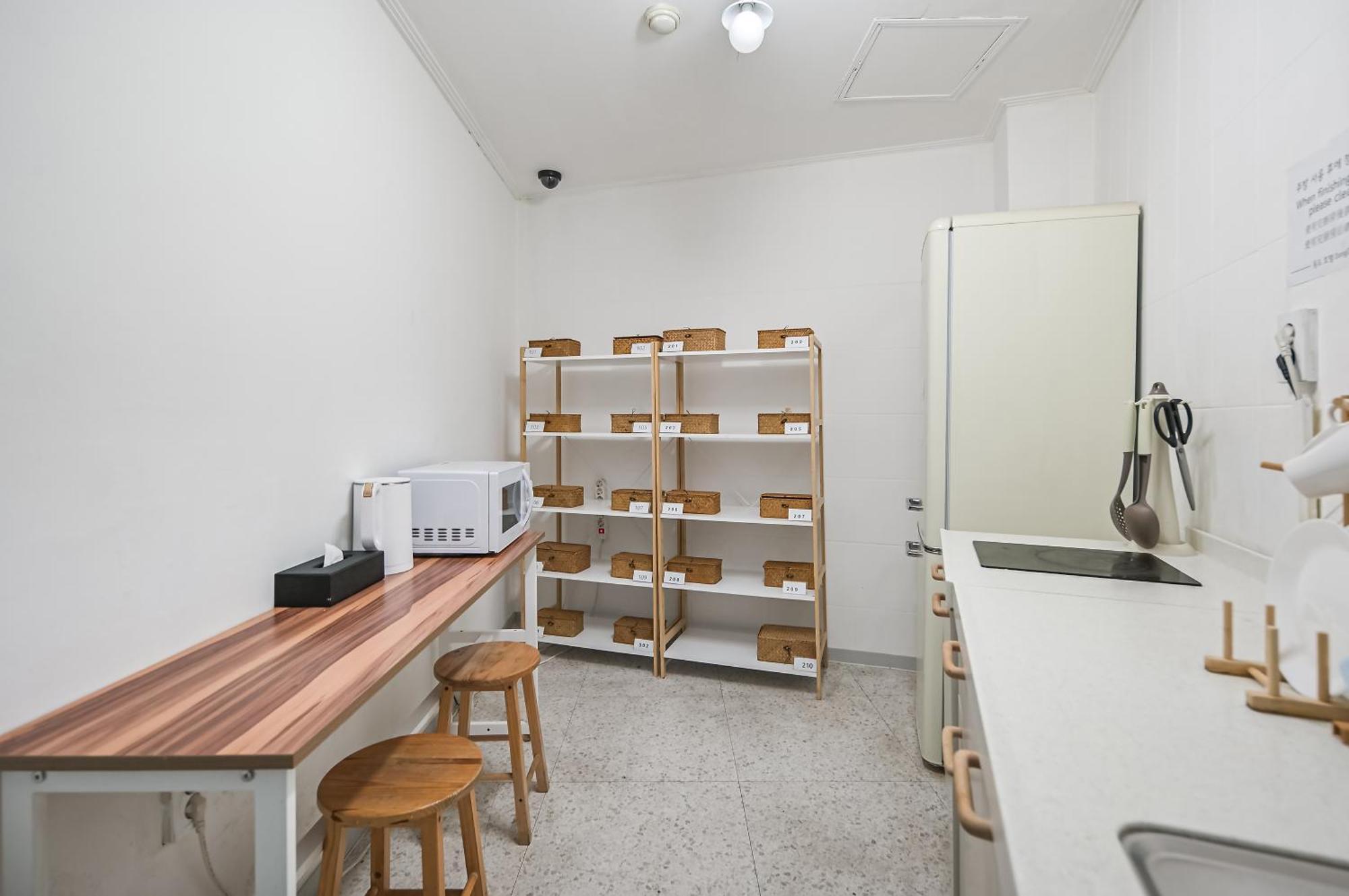 Ssh Myeongdong Dongdo Hostel Сеул Экстерьер фото